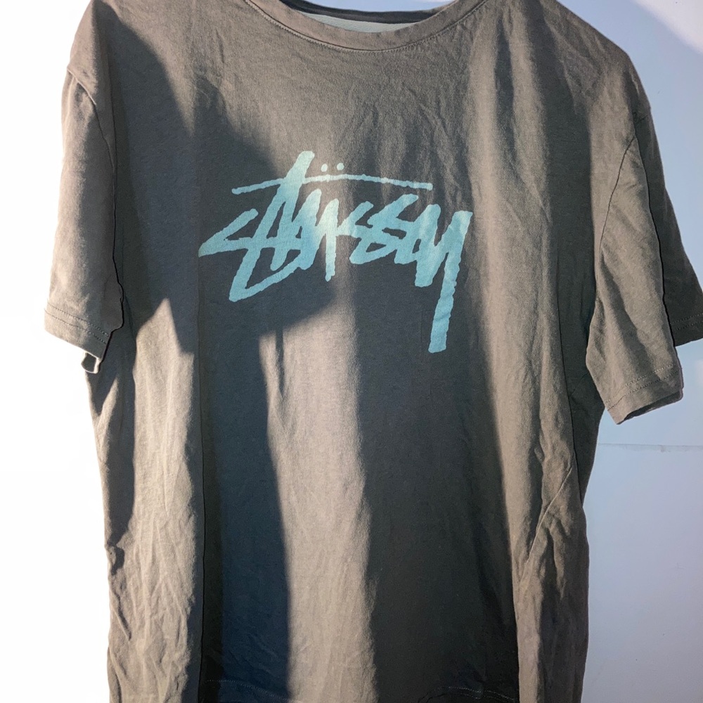 Grey stussy shirt